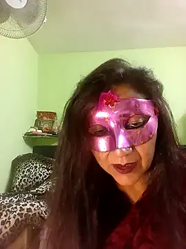 Snapshot of DesiMuffin chatting on 5, 2, 2025 DesiMuffin online show from 5, 2, 2025