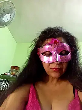 Snapshot of DesiMuffin chatting on 1, 3, 2025 DesiMuffin online show from 1, 3, 2025