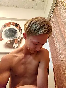 mementomori4669 online show from 7, 10, 2025