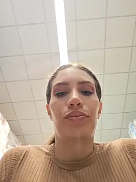 aurelialux online show from 11, 9, 2025