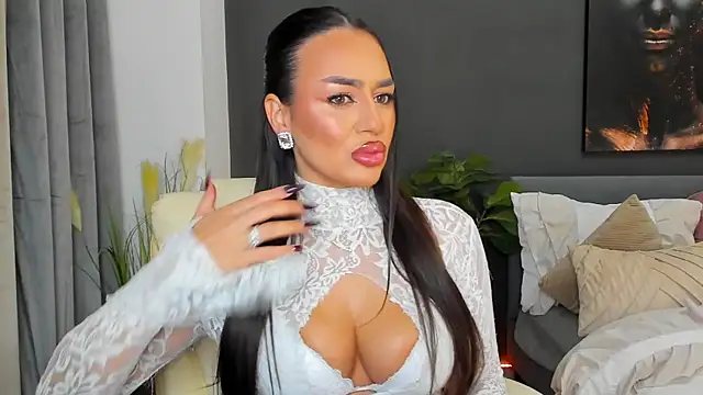 Sonia  Rey online show from 18, 11, 2025