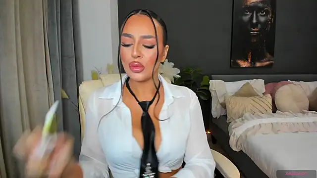 Sonia  Rey online show from 27, 5, 2026