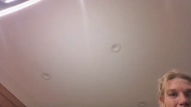 Snapshot of AddieAssets chatting on 19, 12, 2024 AddieAssets online show from 19, 12, 2024