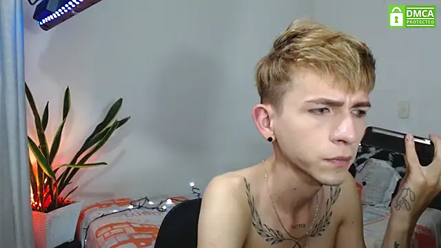 smallgiant27 online show from 19, 11, 2025