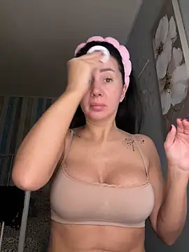 Snapshot of AnaRhodes chatting on 20, 2, 2025 AnaRhodes online show from 20, 2, 2025