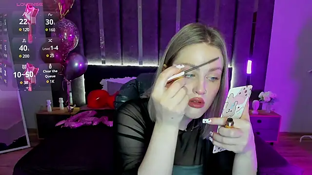  Sarah Soul  online show from 5, 3, 2025