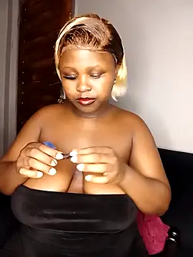 Dark Berry 26 online show from 18, 2, 2026