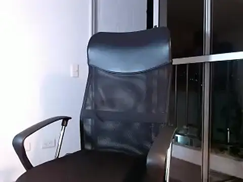 Snapshot of roman_muscle chatting on 31, 1, 2025 roman muscle online show from 31, 1, 2025