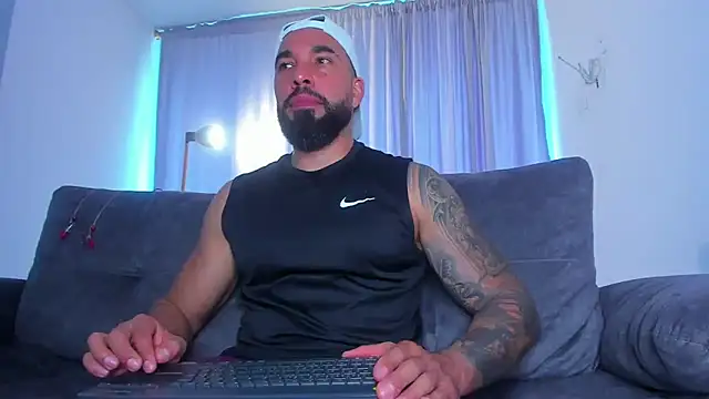 Snapshot of roman_muscle chatting on 19, 2, 2026 roman muscle online show from 19, 2, 2026