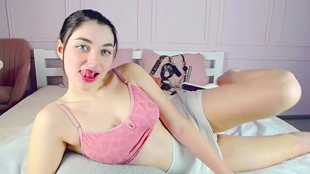 Snapshot of AngelinaWett chatting on 19, 1, 2025 AngelinaWett online show from 19, 1, 2025