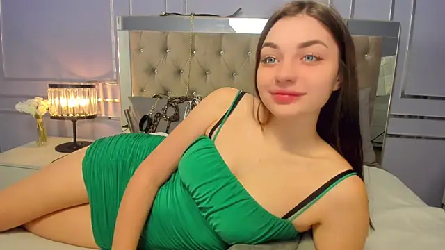 Snapshot of AngelinaWett chatting on 6, 2, 2025 AngelinaWett online show from 6, 2, 2025