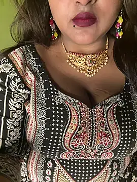 Snapshot of Ayesha_mahi chatting on 8, 5, 2026 Ayesha mahi online show from 8, 5, 2026