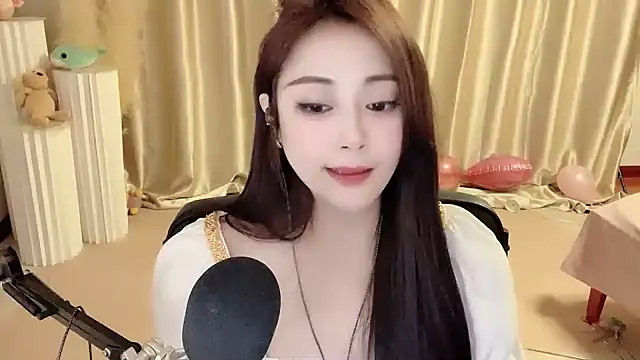 Daisy-77 online show from 8, 2, 2025