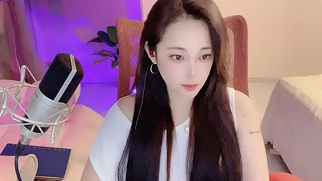 Daisy-77 online show from 13, 9, 2025