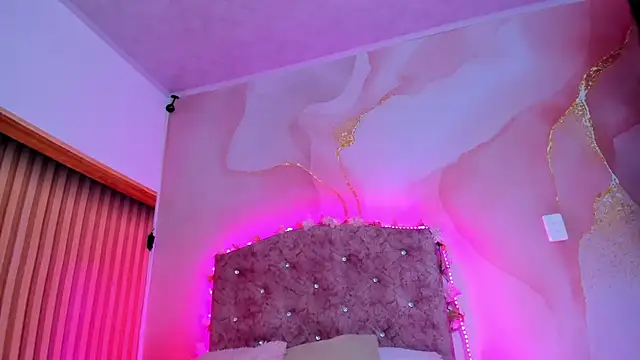 Daisy  rose online show from 17, 3, 2025