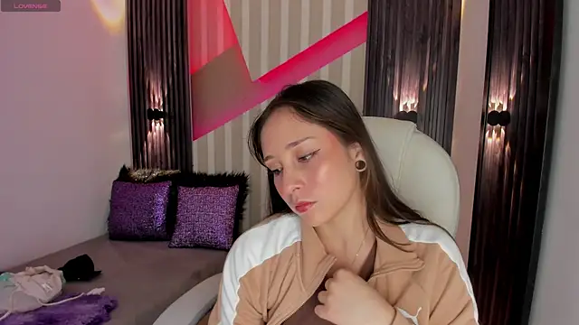 emily layton online show from 7, 3, 2025