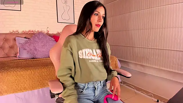 Snapshot of _Abby_23_ chatting on 12, 9, 2025 Abby 23 online show from 12, 9, 2025