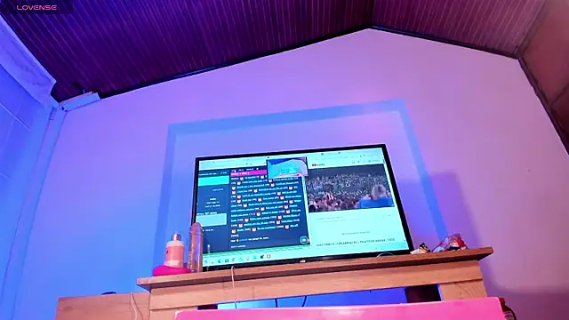 Snapshot of _Abby_23_ chatting on 12, 11, 2025 Abby 23 online show from 12, 11, 2025