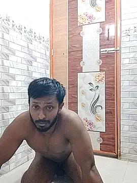 HunkyAriyan online show from 12, 9, 2025