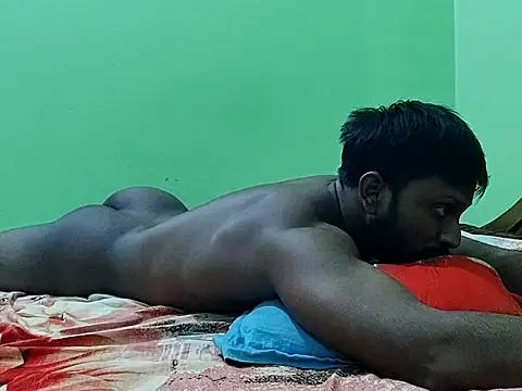 HunkyAriyan online show from 14, 9, 2025