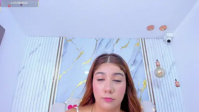 tifanyhills  online show from 23, 3, 2026