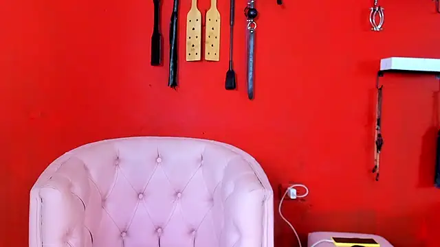 Snapshot of MIA_SOPHIA1 chatting on 12, 12, 2024 MIA SOPHIA1 online show from 12, 12, 2024