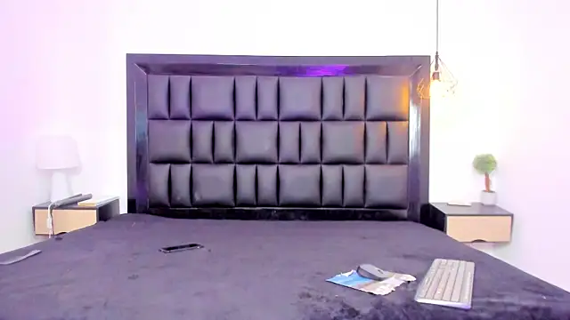 Snapshot of MIA_SOPHIA1 chatting on 12, 9, 2025 MIA SOPHIA1 online show from 12, 9, 2025