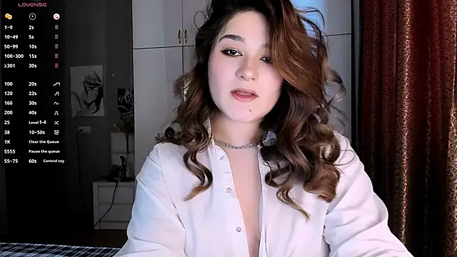 July Slowdive online show from 13, 3, 2025