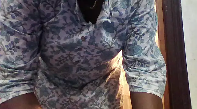 expression queen online show from 14, 12, 2024