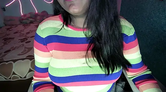 expression queen online show from 18, 2, 2025