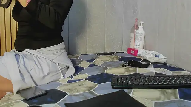 celeste jhons online show from 24, 3, 2026