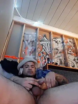 Snapshot of KeptupHack chatting on 5, 11, 2025 KeptupHack online show from 5, 11, 2025