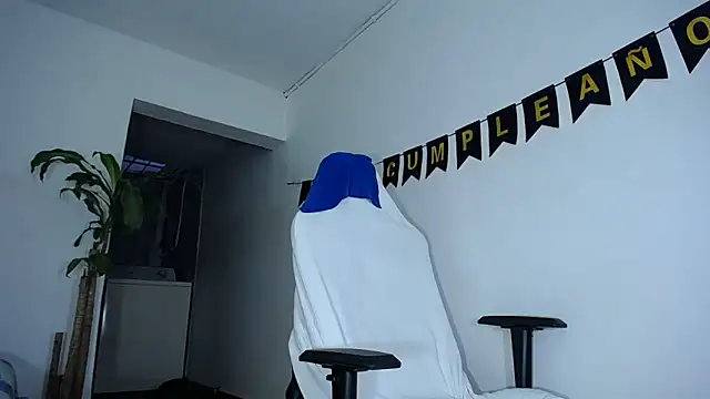diamond black00 online show from 5, 1, 2025