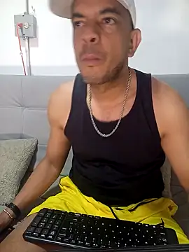 latinmartin73 online show from 2, 2, 2025