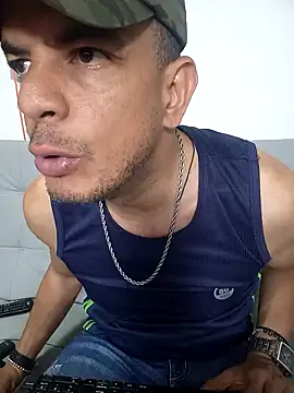 latinmartin73 online show from 8, 2, 2025