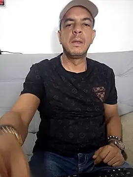 latinmartin73 online show from 9, 2, 2025