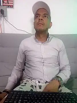 latinmartin73 online show from 19, 2, 2025