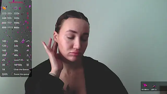 Snapshot of Stasia_Queen chatting on 12, 12, 2024 Stasia Queen online show from 12, 12, 2024