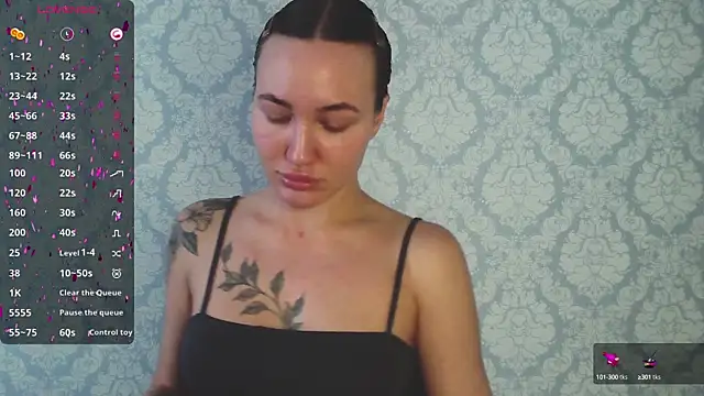 Snapshot of Stasia_Queen chatting on 5, 2, 2025 Stasia Queen online show from 5, 2, 2025