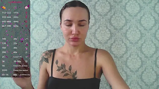 Snapshot of Stasia_Queen chatting on 7, 2, 2025 Stasia Queen online show from 7, 2, 2025
