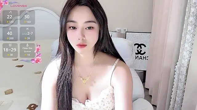 Snapshot of Caitlyn__ chatting on 11, 2, 2025 Caitlyn online show from 11, 2, 2025