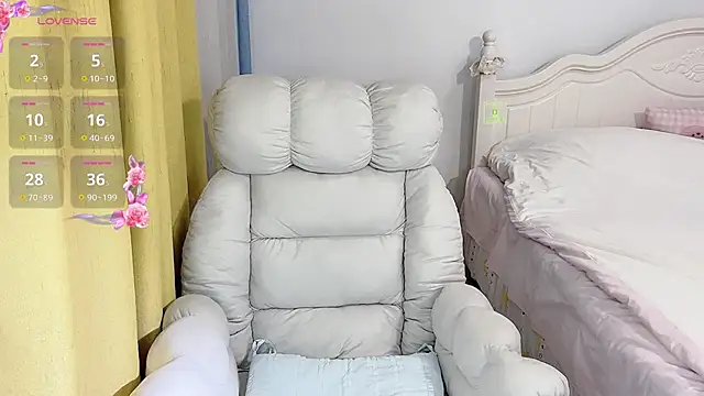 Snapshot of Caitlyn__ chatting on 22, 10, 2025 Caitlyn online show from 22, 10, 2025