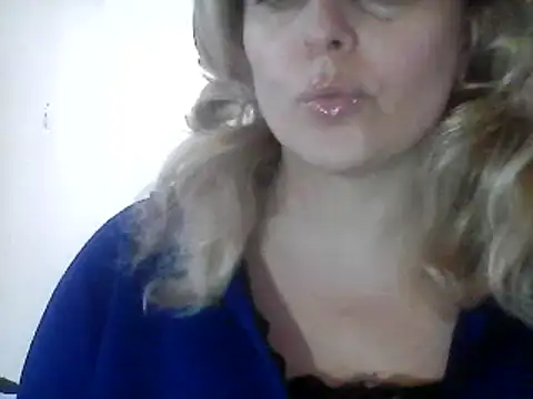 Snapshot of SweetCandy356 chatting on 22, 3, 2025 SweetCandy356 online show from 22, 3, 2025