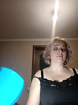 Snapshot of SweetCandy356 chatting on 22, 11, 2025 SweetCandy356 online show from 22, 11, 2025