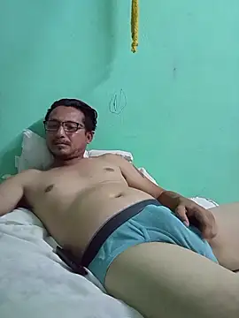 Andresguz35 online show from 20, 12, 2025