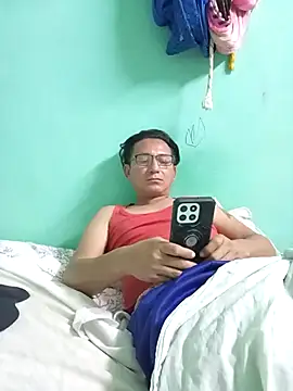 Andresguz35 online show from 9, 3, 2026