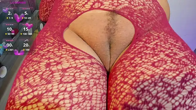 zandra milf  online show from 10, 3, 2026