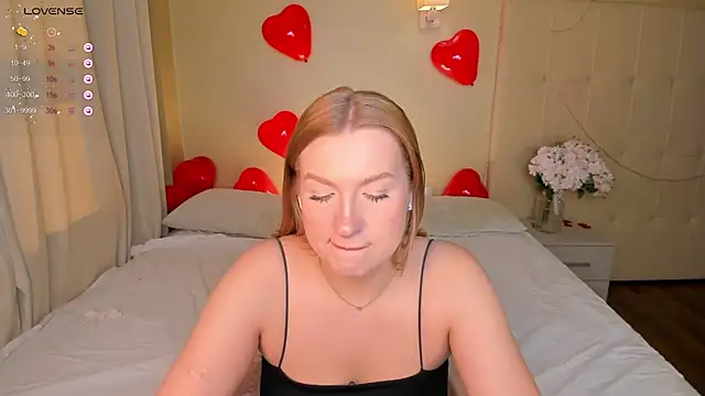 Emma  Leee online show from 18, 2, 2025