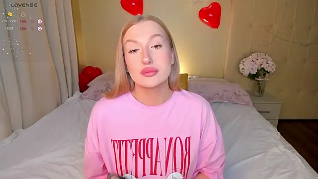 Emma  Leee online show from 20, 2, 2025