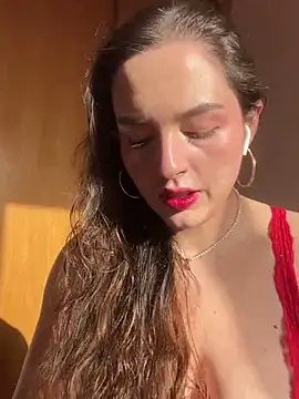 tatianaAlvarez1 online show from 18, 12, 2024